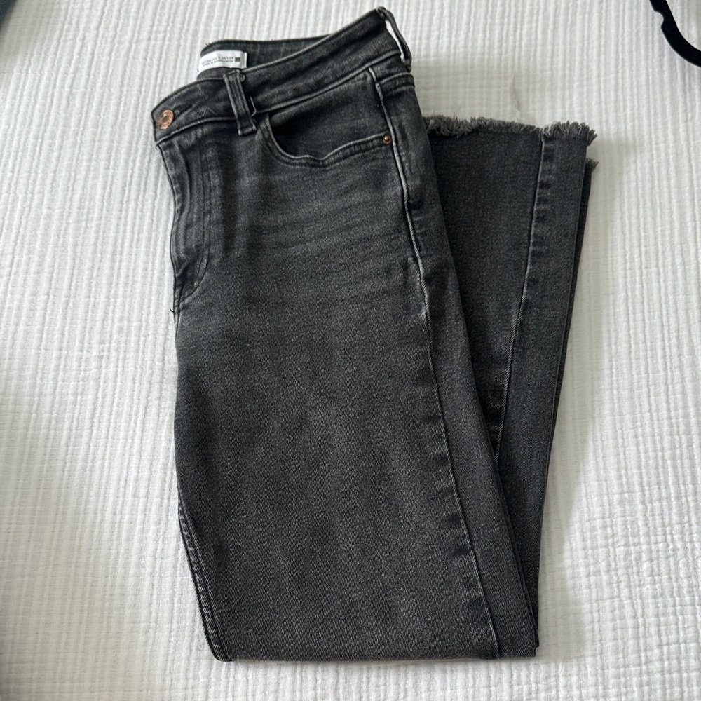 High-Rise Black Women's Jeans - Raw Hem